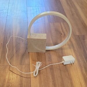 Modern White Ring LED Desk Lamp with Cube Base